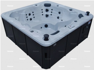 6-7 person Hot Tub 30